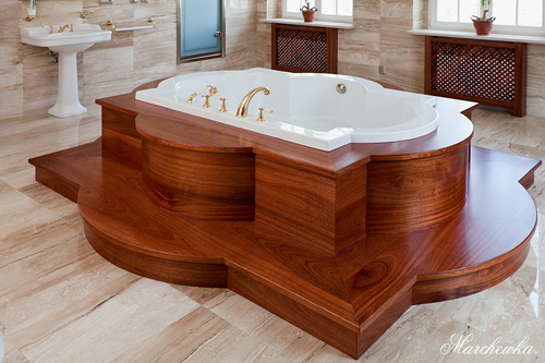 . Do łazienki należy wybrać drewno odznaczające się wysoką stabilnością, a przy tym niewielkim współczynnikiem skurczu